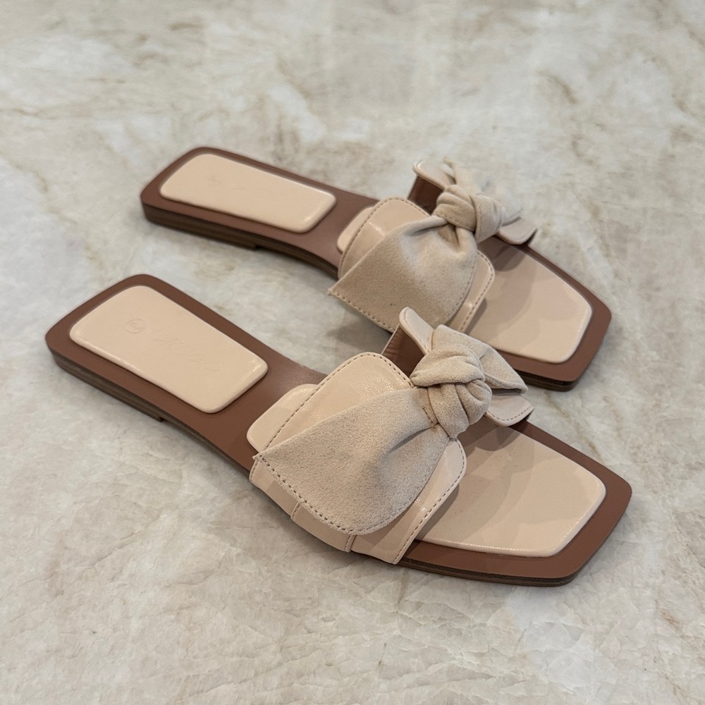 Women's Cream Knotted Slide Sandals